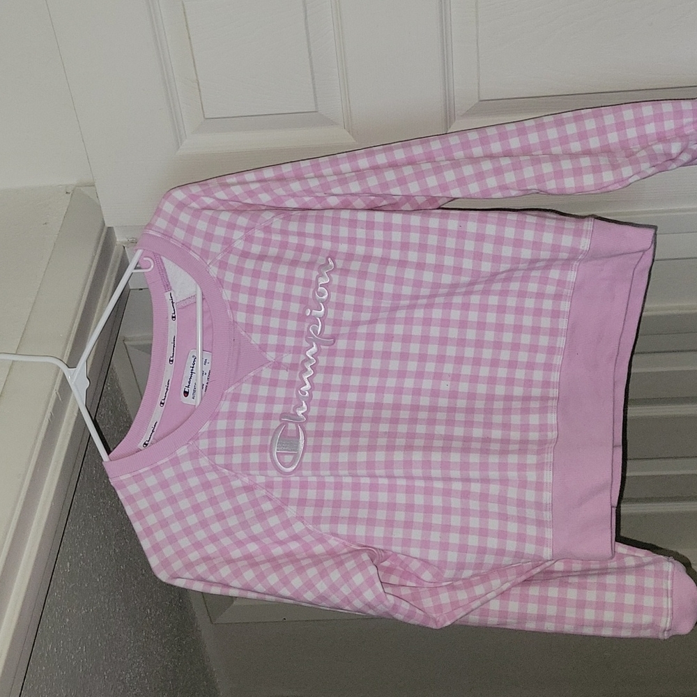 Woman's champion sweat shirt